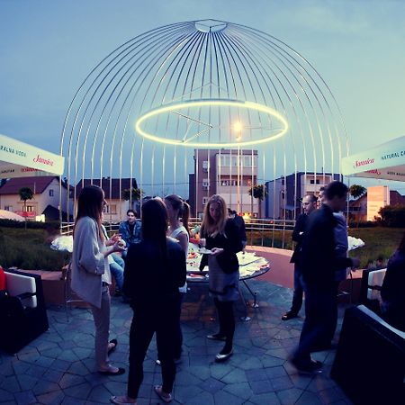 Hotel Phoenix Sesvete Bagian luar foto