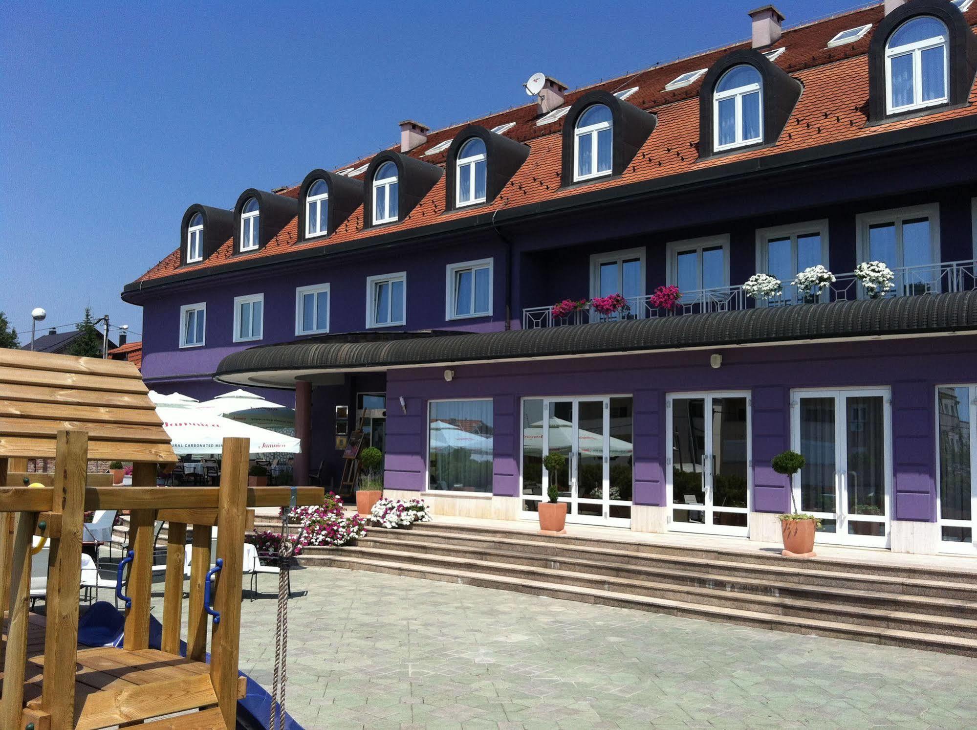 Hotel Phoenix Sesvete Bagian luar foto