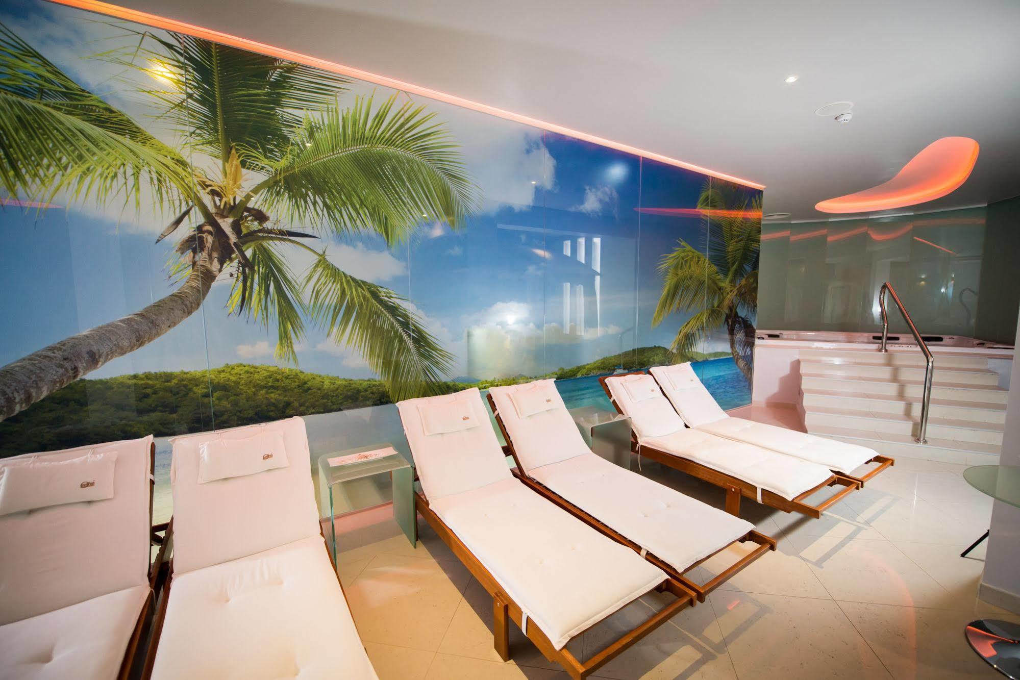 Hotel Phoenix Sesvete Bagian luar foto