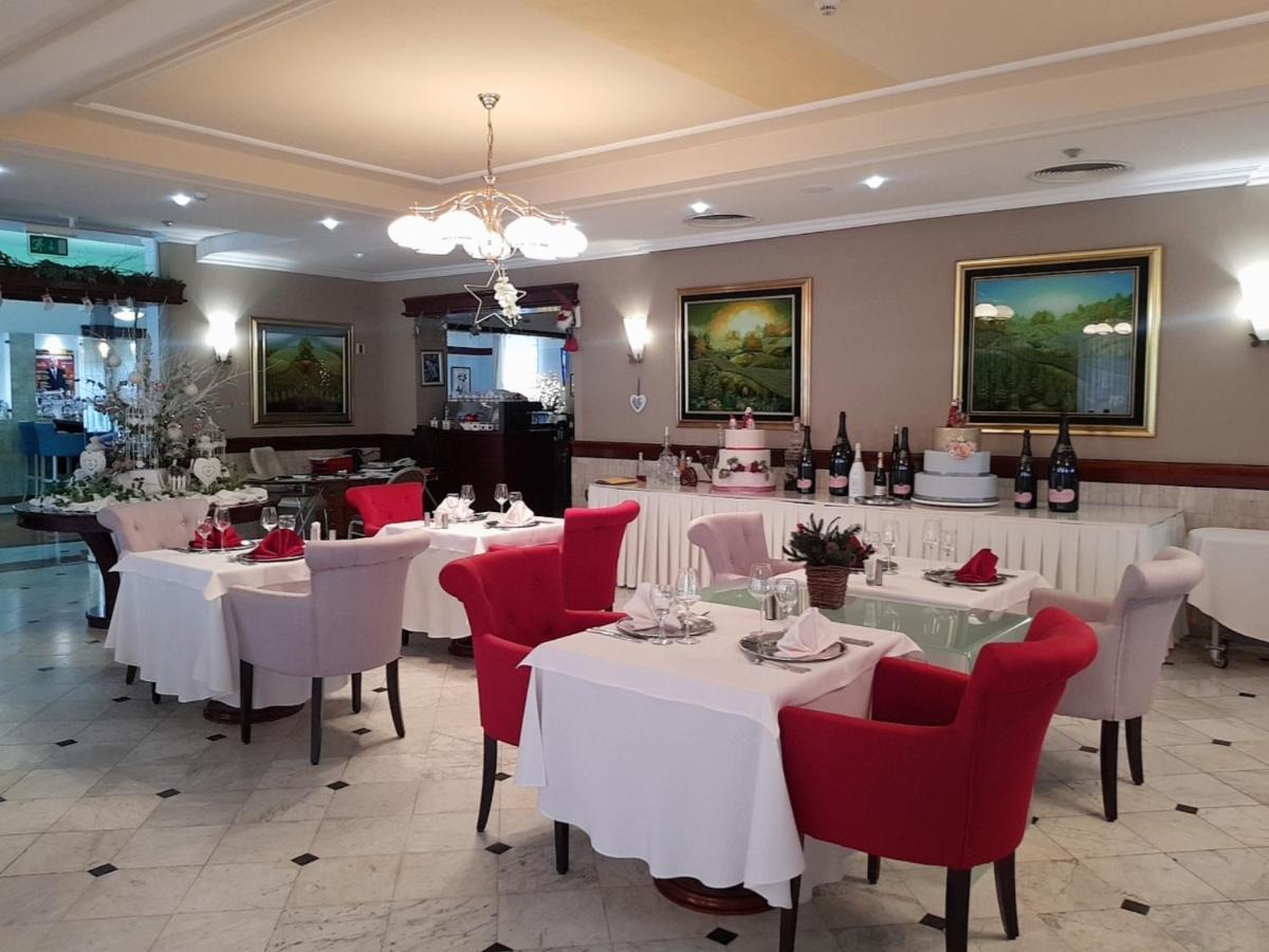 Hotel Phoenix Sesvete Bagian luar foto
